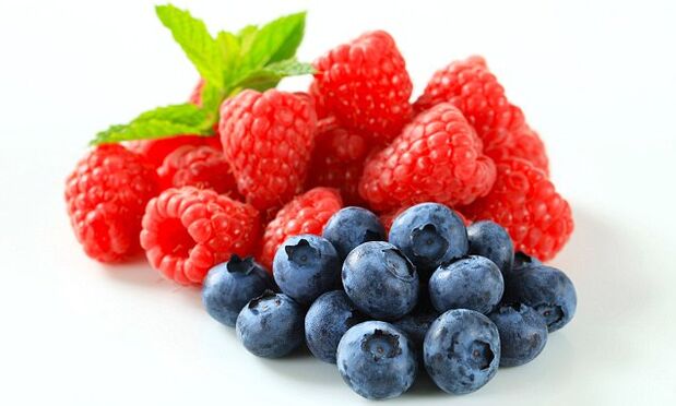 Raspberries and blueberries - berries that increase potency in men