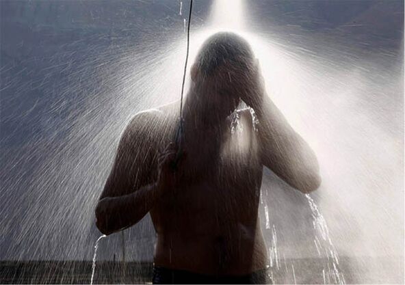 If a man feels tired, he needs to take a contrast shower